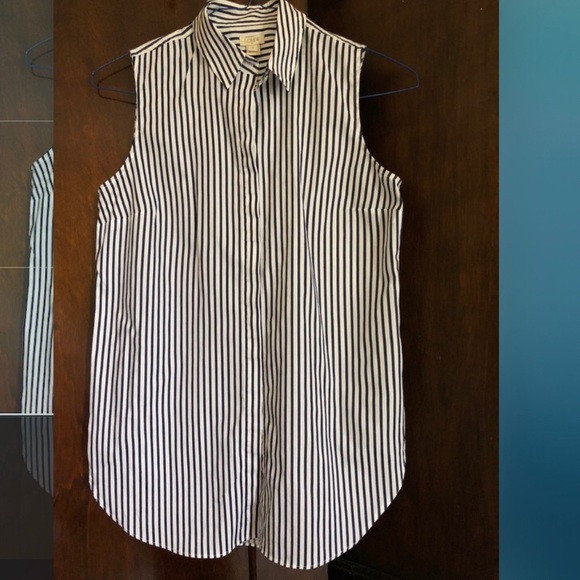 Awesome J Crew Sleeveless striped blouse women’s 4 button front collared - Picture 2 of 8